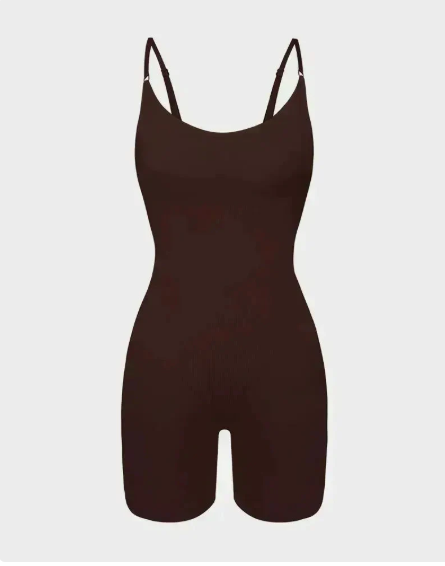 Hourglass-shaped waist trainer